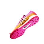 Giày thể thao Kelme 5.0 TF mã 9521ZX1324 thiết kế phù hợp sân cỏ nhân tạo, hỗ trợ di chuyển linh hoạt. Phù hợp luyện tập và thi đấu.